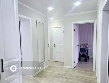 3-комнатная квартира, этаж 4 из 5, 68 м²