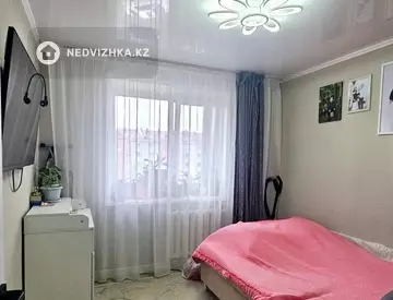 3-комнатная квартира, этаж 4 из 5, 68 м²