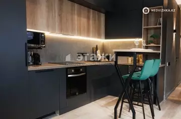 2-комнатная квартира, этаж 12 из 12, 60 м², на длительный срок