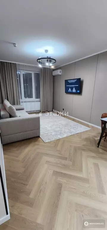 2-комнатная квартира, этаж 14 из 14, 42 м²