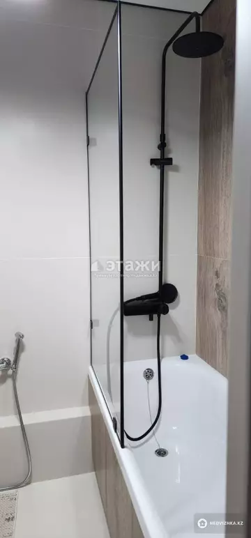 2-комнатная квартира, этаж 14 из 14, 42 м²