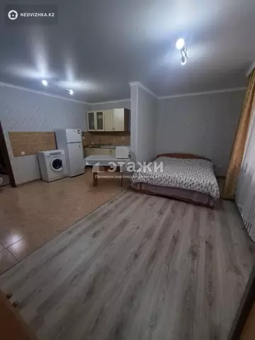 1-комнатная квартира, этаж 2 из 12, 33 м²