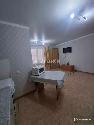 1-комнатная квартира, этаж 2 из 12, 33 м²