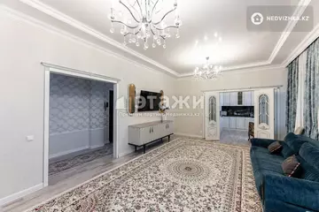 3-комнатная квартира, этаж 7 из 9, 111 м²
