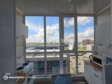 1-комнатная квартира, этаж 10 из 12, 38 м²