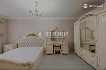 1-комнатная квартира, этаж 10 из 12, 38 м²