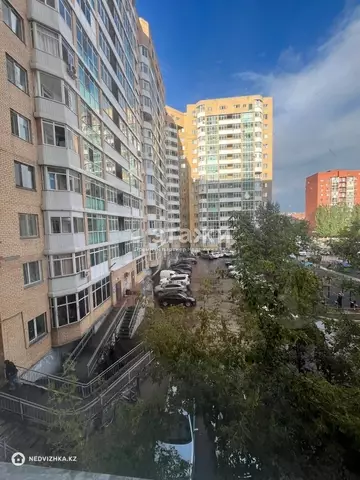 3-комнатная квартира, этаж 3 из 15, 71 м²