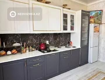 6-комнатный дом, 8 соток, 182 м²