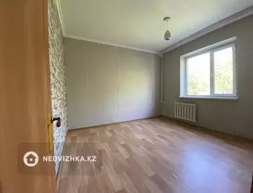 3-комнатная квартира, этаж 1 из 5, 65 м²