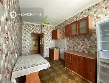 3-комнатная квартира, этаж 1 из 5, 65 м²