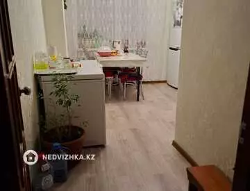 3-комнатная квартира, этаж 1 из 10, 78 м²