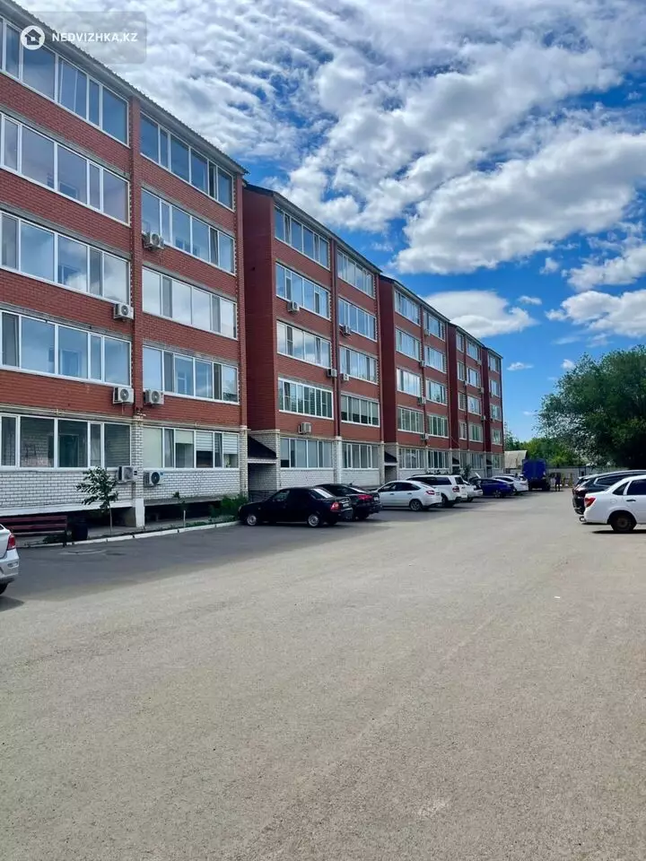 54 м², 1-комнатная квартира, этаж 1 из 5, 54 м², посуточно, изображение - 1