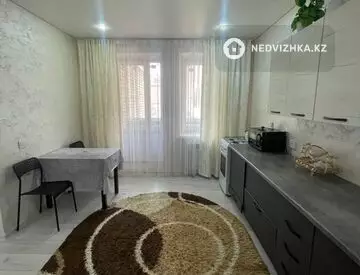 1-комнатная квартира, этаж 1 из 5, 54 м², посуточно