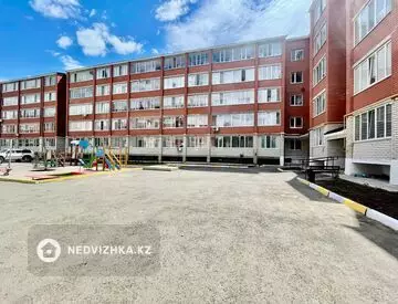 54 м², 1-комнатная квартира, этаж 1 из 5, 54 м², посуточно, изображение - 6