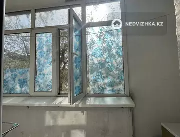 1-комнатная квартира, этаж 3 из 5, 36 м²