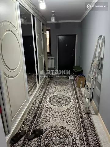 6-комнатный дом, 4 соток, 271 м², на длительный срок