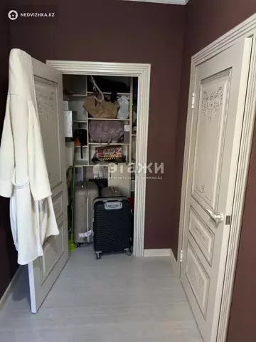 271 м², 6-комнатный дом, 4 соток, 271 м², на длительный срок, изображение - 9