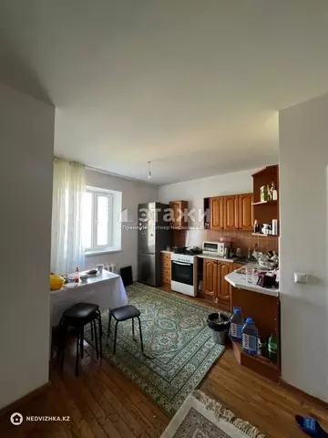 2-комнатная квартира, этаж 5 из 5, 74 м²