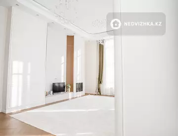 8-комнатная квартира, этаж 17 из 17, 330 м²