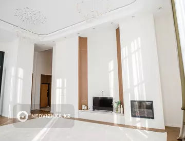 8-комнатная квартира, этаж 17 из 17, 330 м²