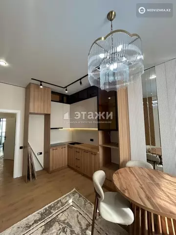2-комнатная квартира, этаж 8 из 12, 54 м²