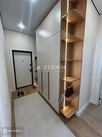 2-комнатная квартира, этаж 8 из 12, 54 м²