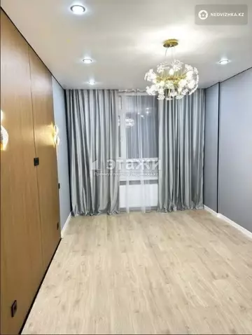 2-комнатная квартира, этаж 3 из 9, 60 м²
