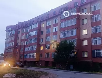 2-комнатная квартира, этаж 4 из 6, 63 м²