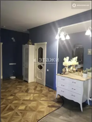 3-комнатная квартира, этаж 4 из 14, 113 м²