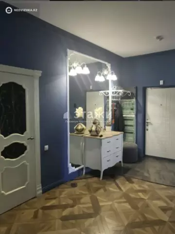 3-комнатная квартира, этаж 4 из 14, 113 м²