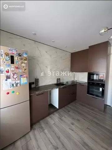 3-комнатная квартира, этаж 10 из 17, 75 м²