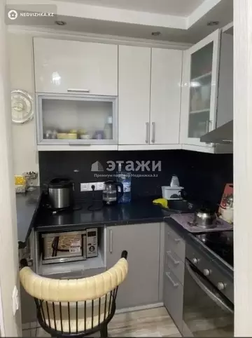 1-комнатная квартира, этаж 9 из 9, 40 м²