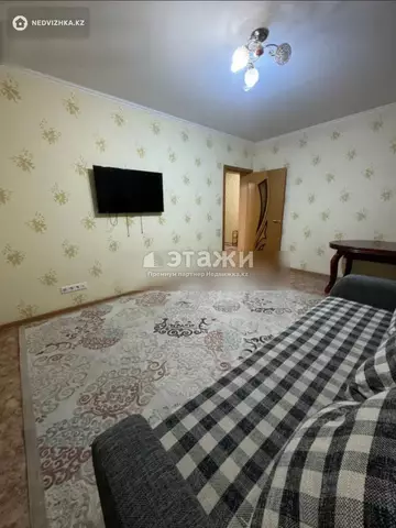 2-комнатная квартира, этаж 2 из 12, 58 м²
