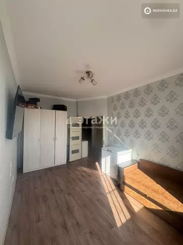 1-комнатная квартира, этаж 14 из 15, 37 м²
