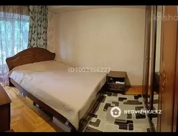 3-комнатная квартира, этаж 2 из 4, 64 м²
