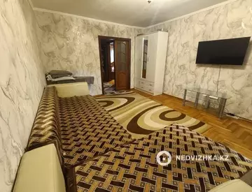 3-комнатная квартира, этаж 2 из 4, 64 м²