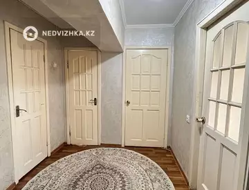 3-комнатная квартира, этаж 3 из 5, 57 м²