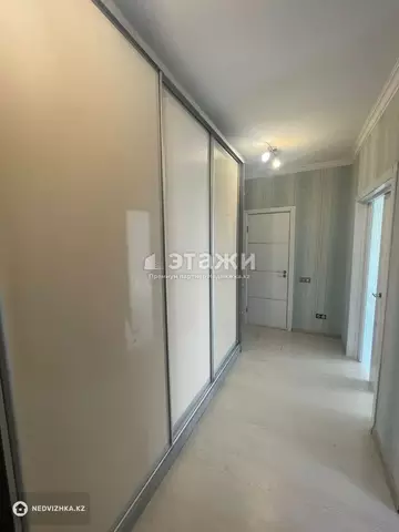 2-комнатная квартира, этаж 8 из 10, 65 м²