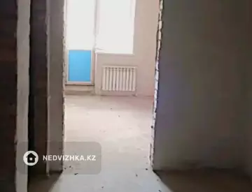 3-комнатная квартира, этаж 2 из 9, 90 м²