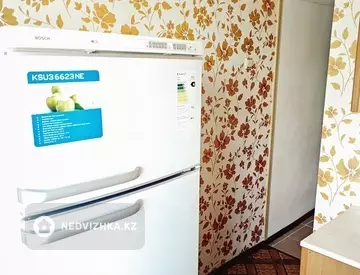 1-комнатная квартира, этаж 3 из 5, 32 м²