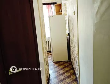 1-комнатная квартира, этаж 3 из 5, 32 м²