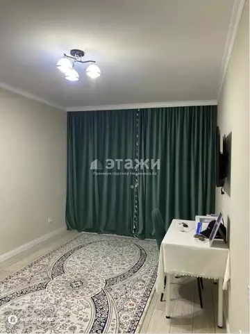 1-комнатная квартира, этаж 4 из 12, 37 м²