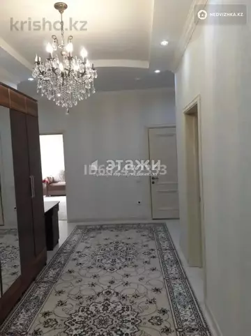 4-комнатная квартира, этаж 3 из 12, 130 м²