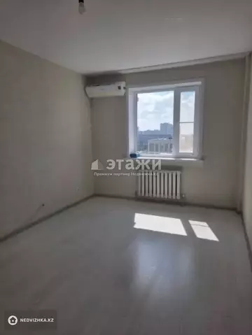 3-комнатная квартира, этаж 10 из 13, 70 м²