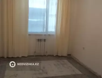 2-комнатная квартира, этаж 2 из 5, 69 м², На длительный срок