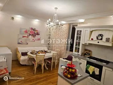 3-комнатная квартира, этаж 1 из 9, 144 м²