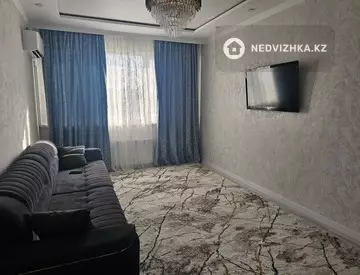 2-комнатная квартира, этаж 1 из 12, 60 м², посуточно