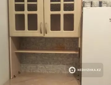 2-комнатная квартира, этаж 2 из 5, 69 м², На длительный срок