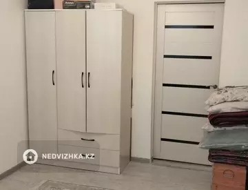 2-комнатная квартира, этаж 2 из 5, 69 м², На длительный срок