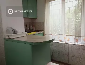 3-комнатная квартира, этаж 1 из 5, 66 м²